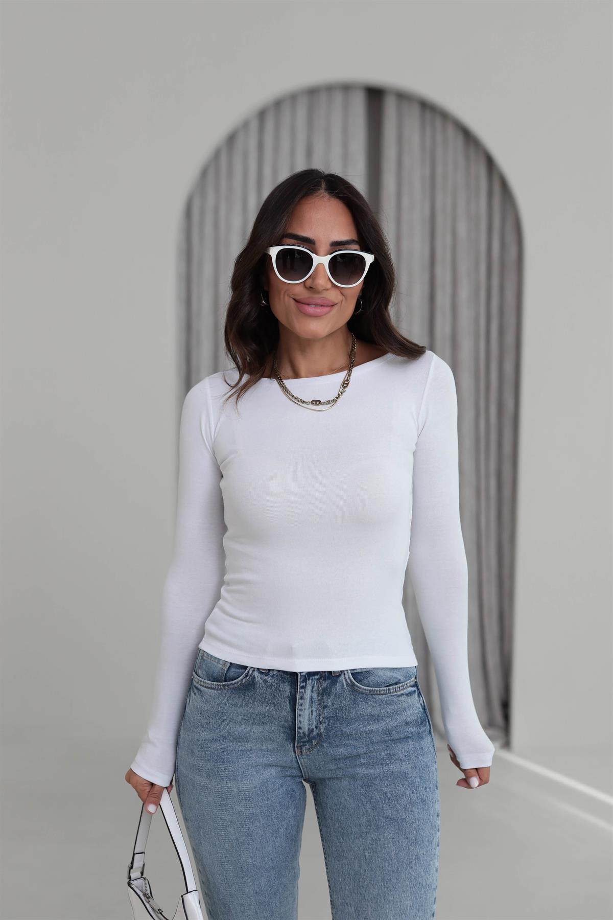 1332 Kayık Yaka Uzun Kollu Bluz BEYAZ