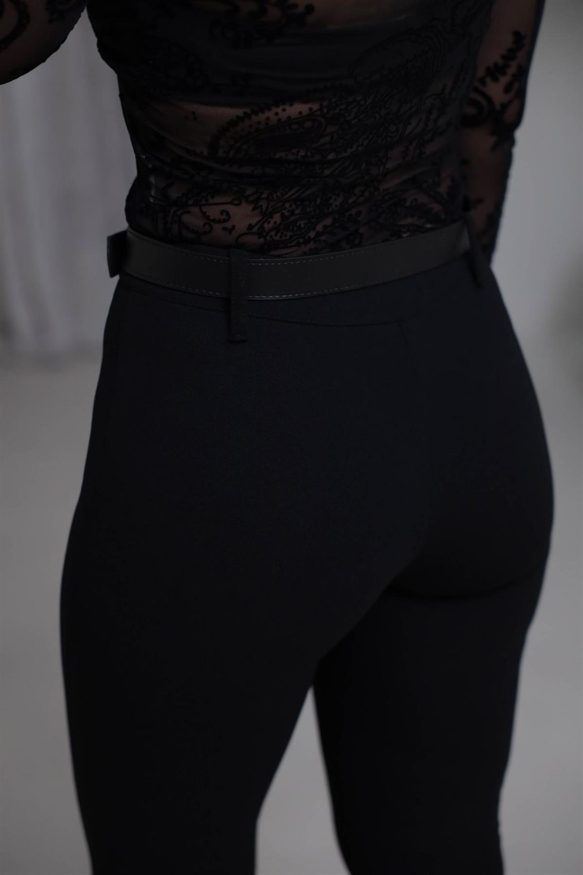 1741 Kemerli Likralı Kumaş Pantolon SİYAH