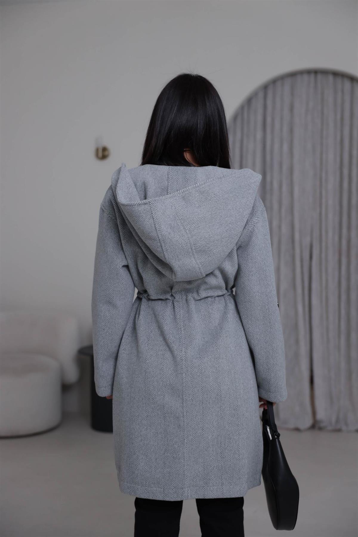 9852 Kapşonlu Balıksırtı Desen Kaban GRİ