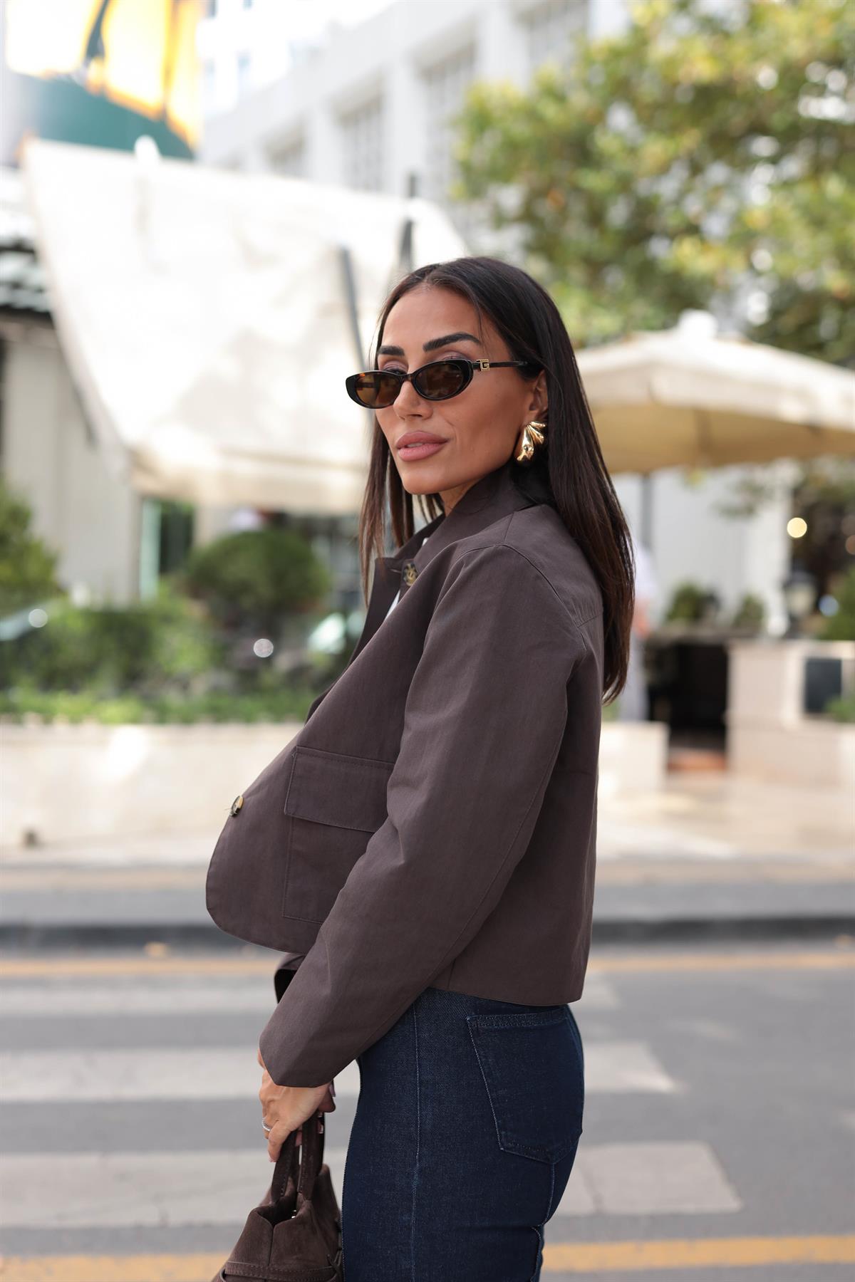 0163 Cep Kapaklı Kısa Trençkot Ceket KAHVE