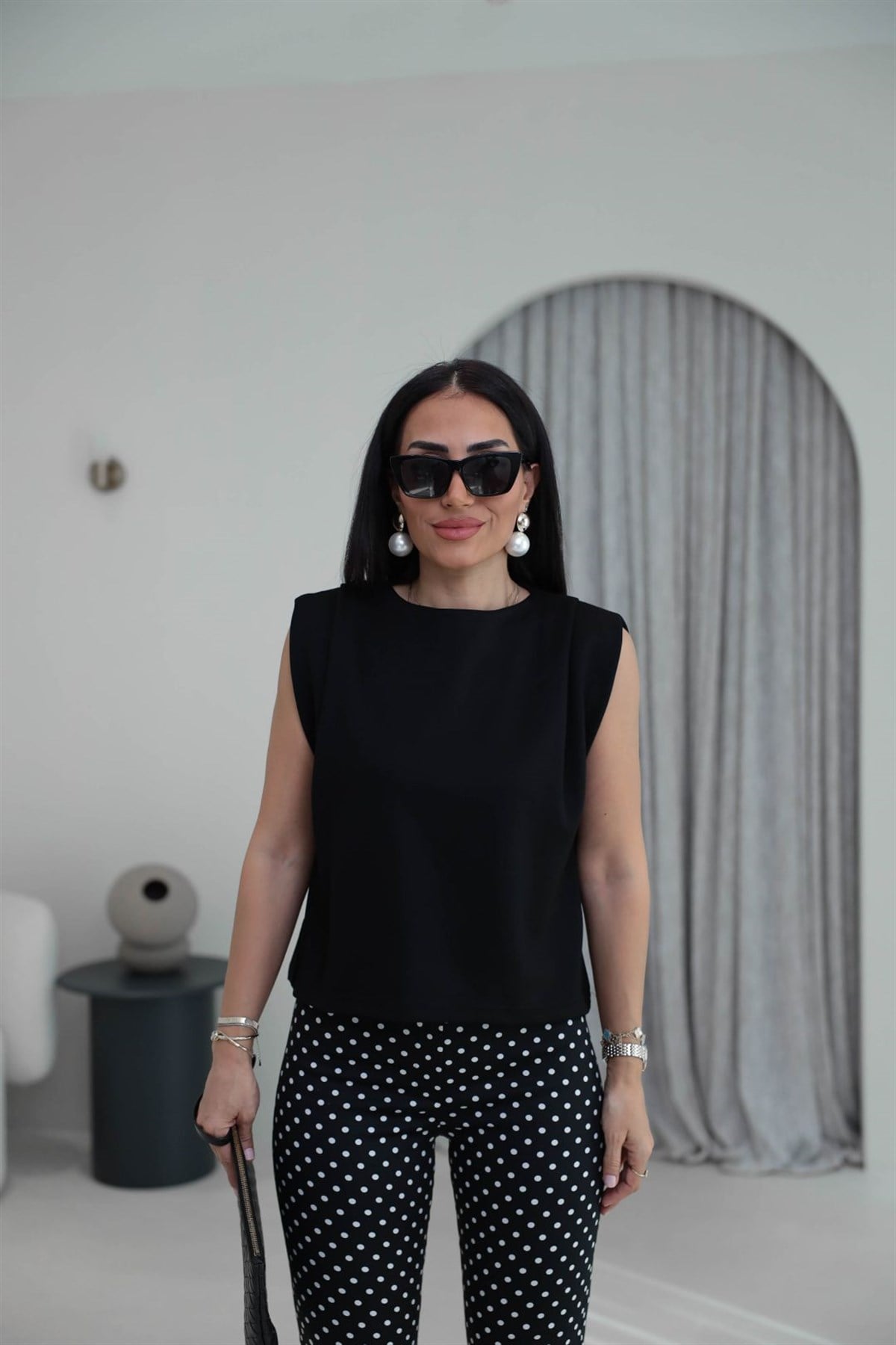 1376 Bisiklet Yaka Omzu Pileli Bluz SİYAH