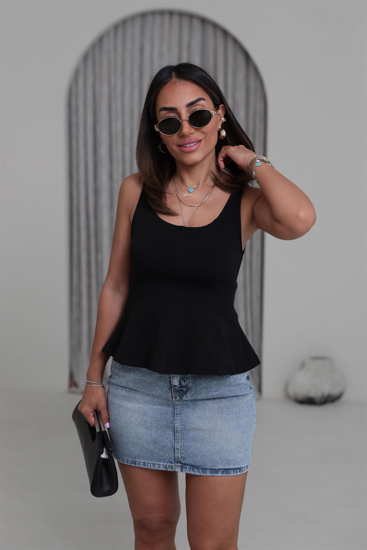 1063 Kalın Askılı Peplum Pamuklu Bluz SİYAH