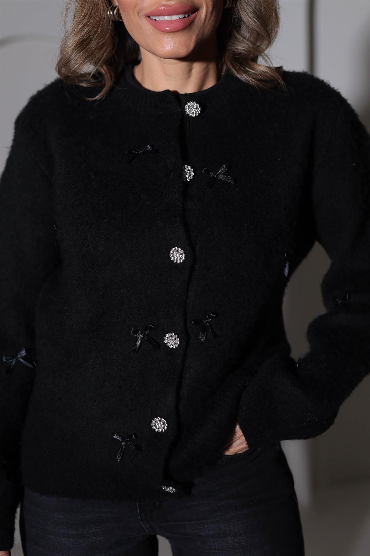 Taş Düğmeli Fiyonk Detaylı Hırka SİYAH