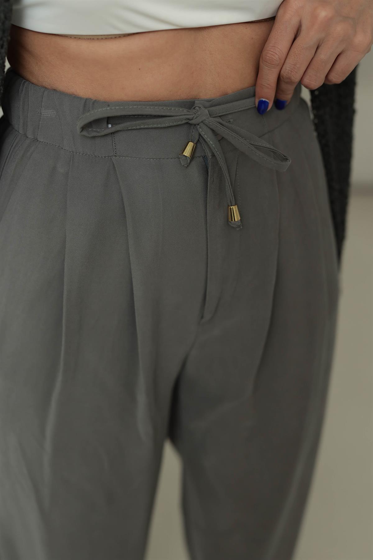 0266 Önden Bağcıklı Tencel Kumaş Havuç Pantalon HAKİ YEŞİL