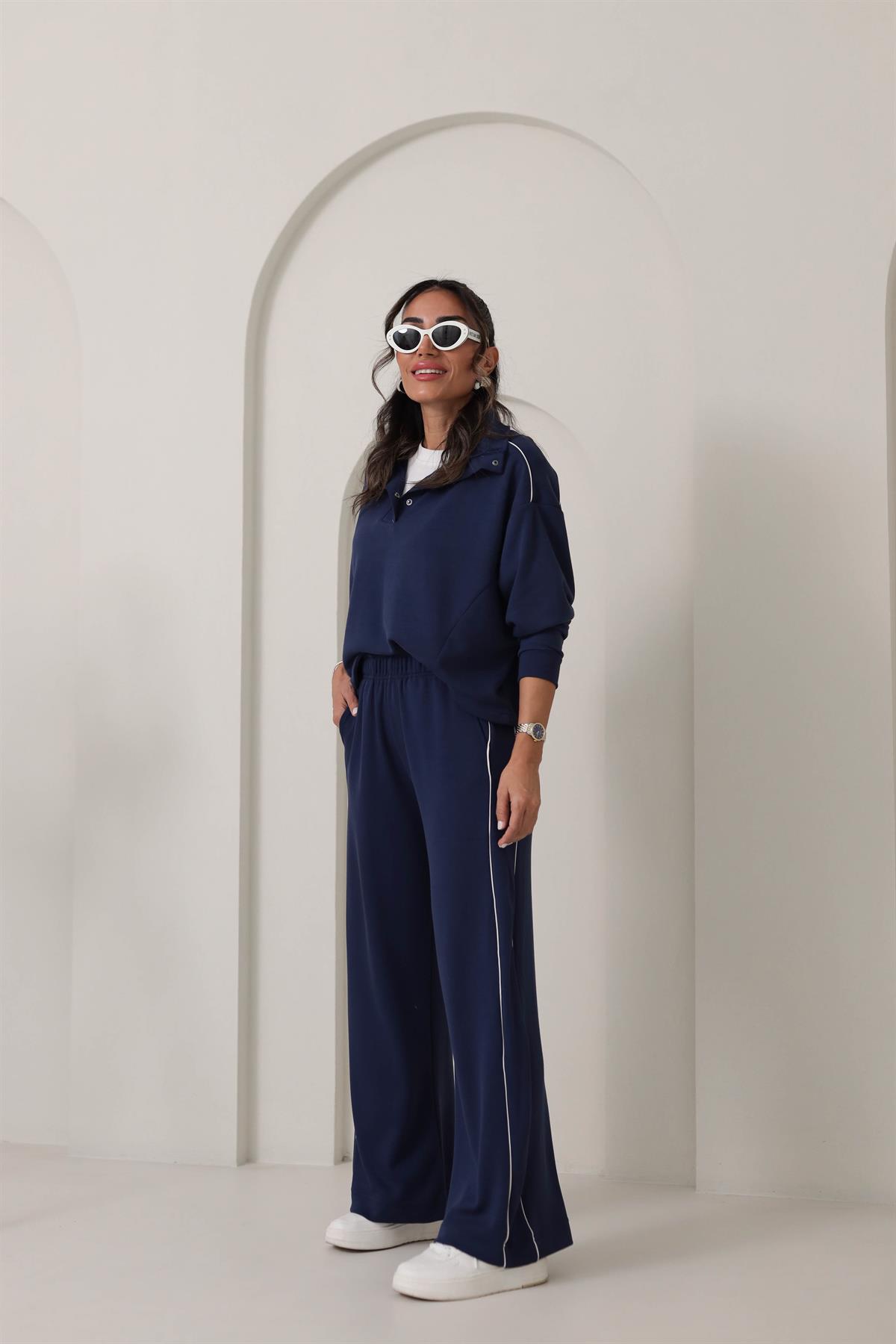 137 Dik Yaka Önü Çıtçıtlı Biyeli Modal Takım LACİVERT