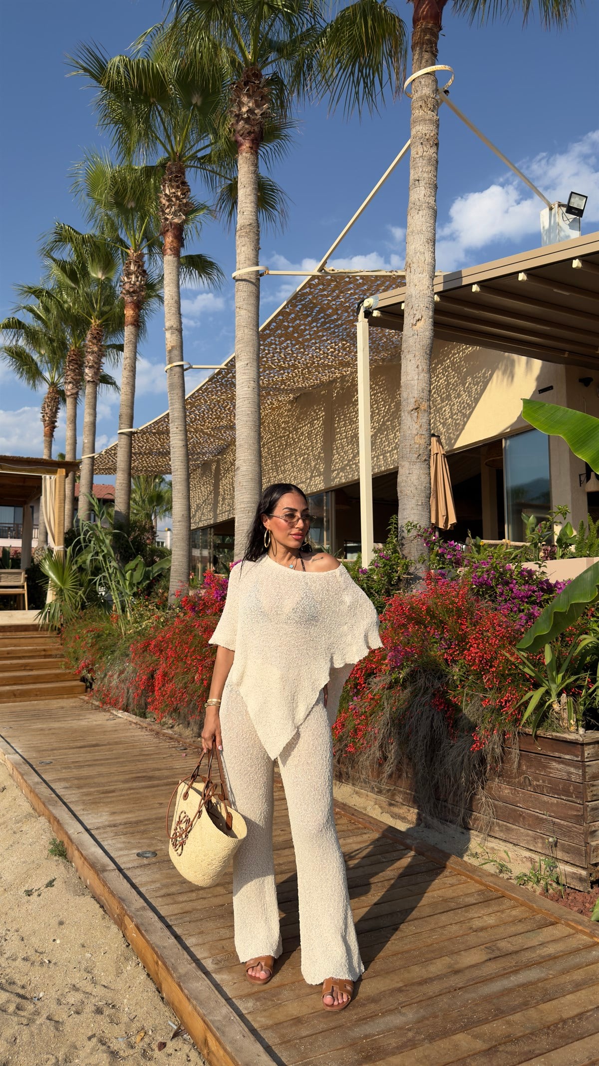 1040 Asimetrik Flora Desen Beach Takım EKRU