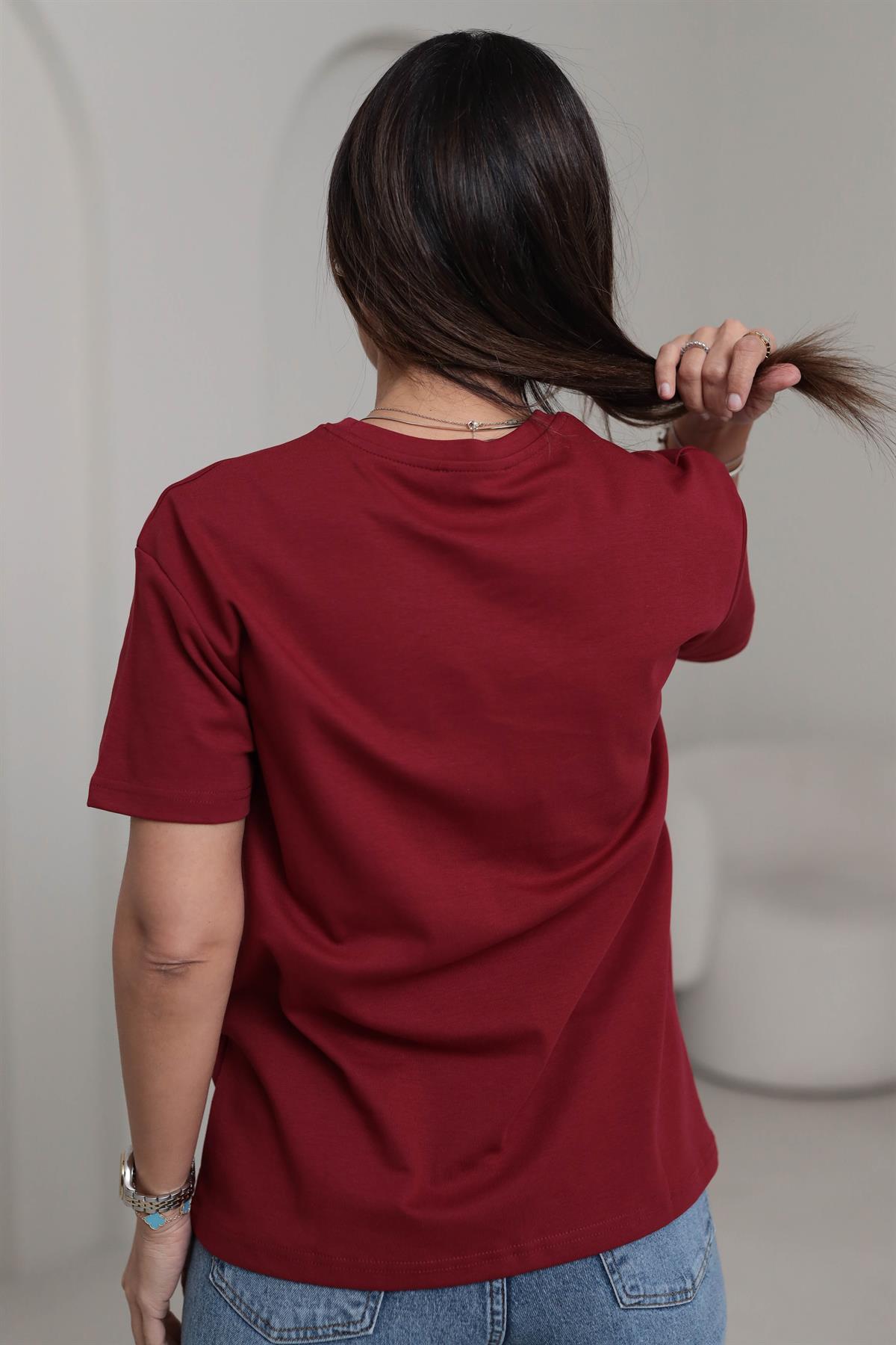 1022 Bisiklet Yaka Gümüş Yazı Detaylı Tshirt BORDO