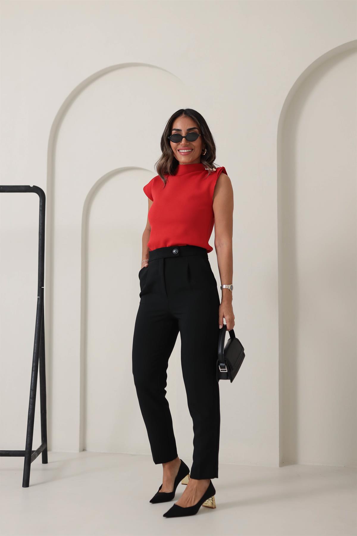 4533 Yarım Balıkçı Broşlu Triko Bluz KIRMIZI