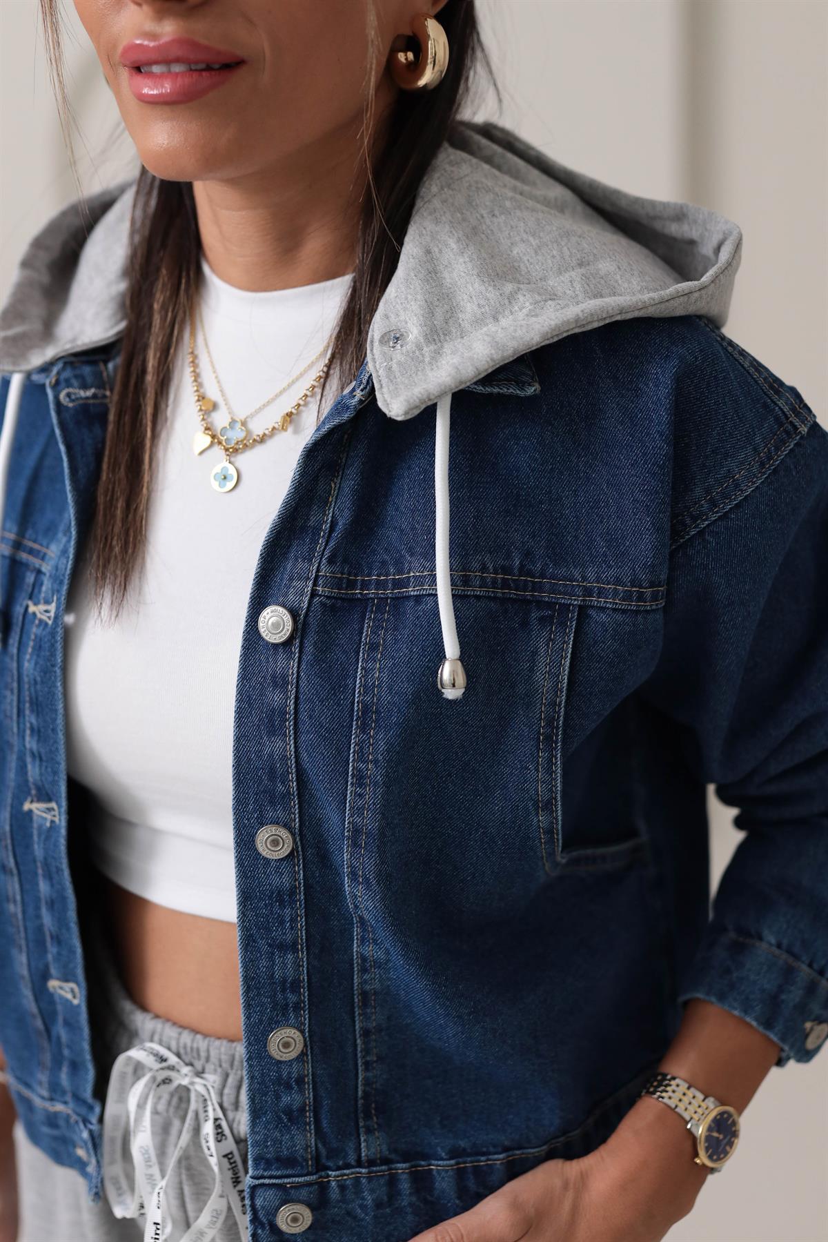 3473 Arkası Düğmeli Gri Kapşonlu Kot Ceket