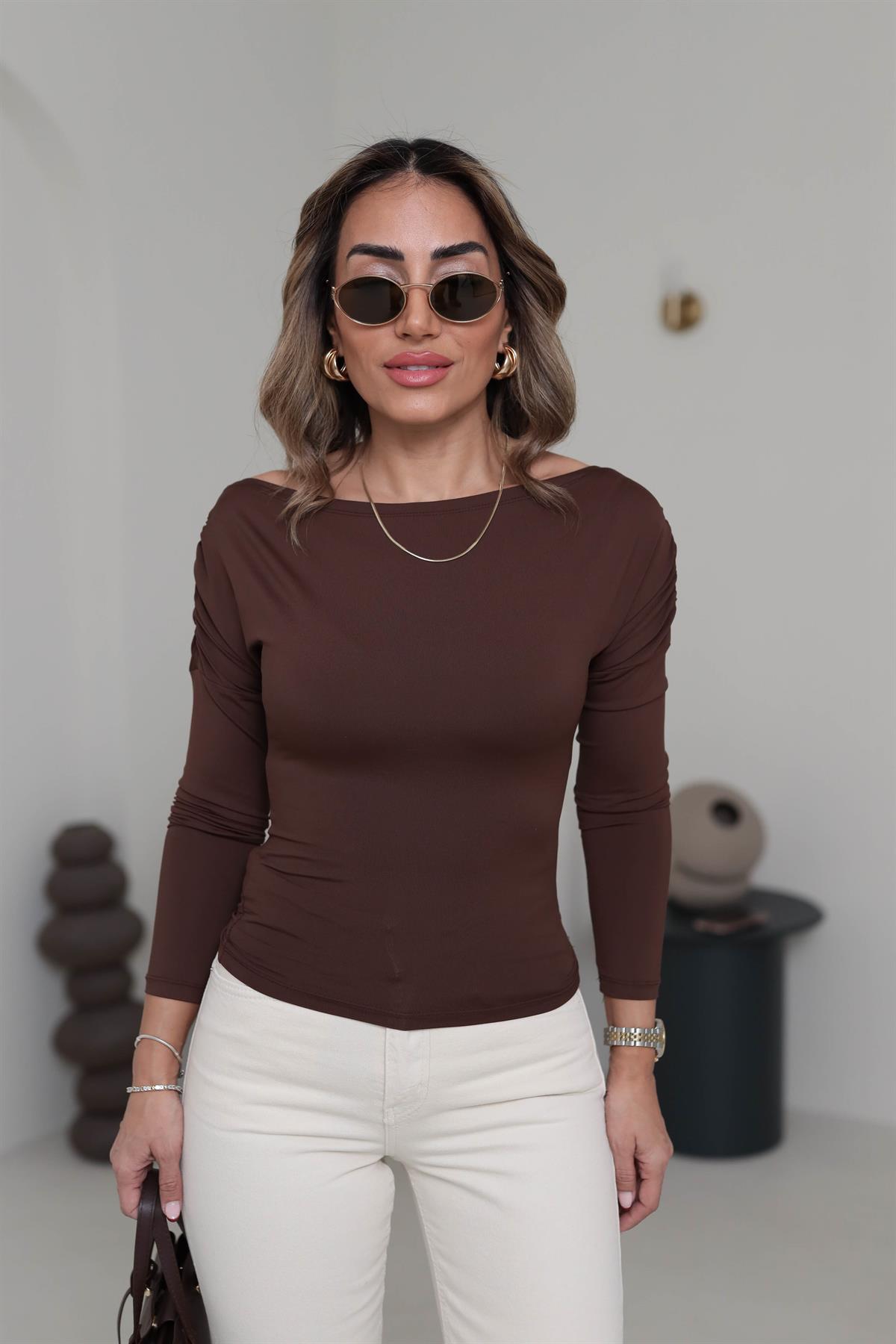 Kayık Yaka Kol Drapeli Sandy Bluz KAHVE