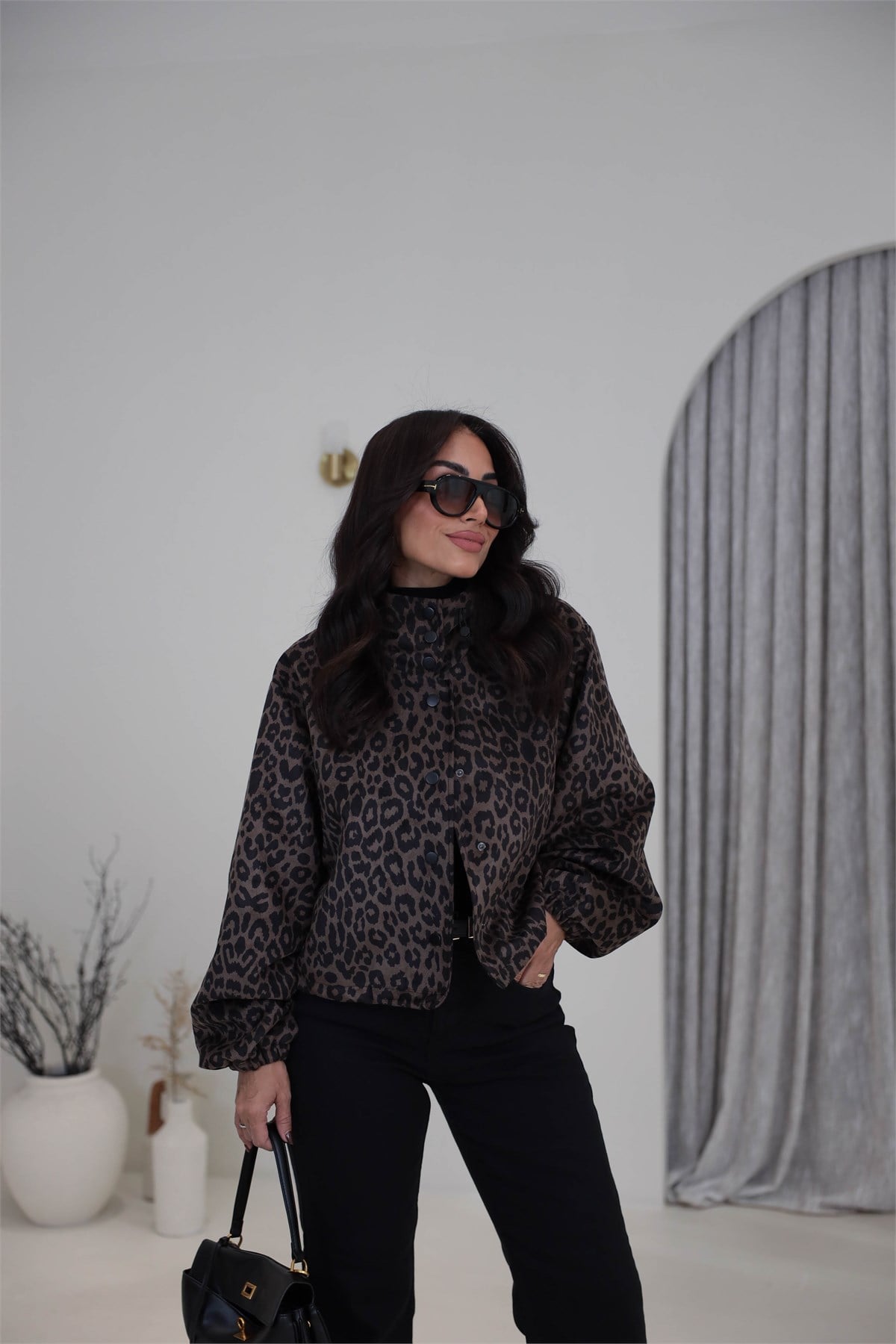 0084 Kapşonlu Süet Leopar Mont LEOPAR