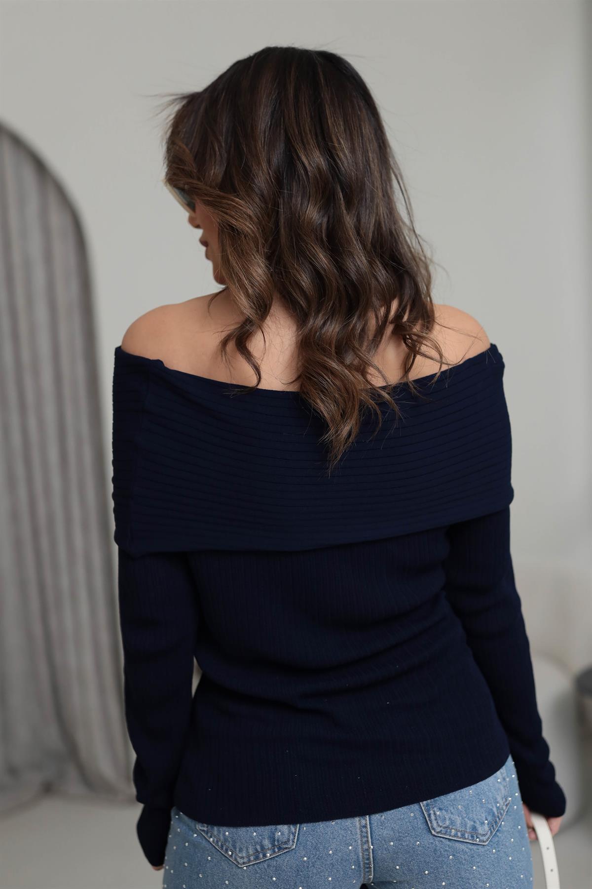 0340 Madonna Yaka Fitilli Mevsimlik Triko LACİVERT