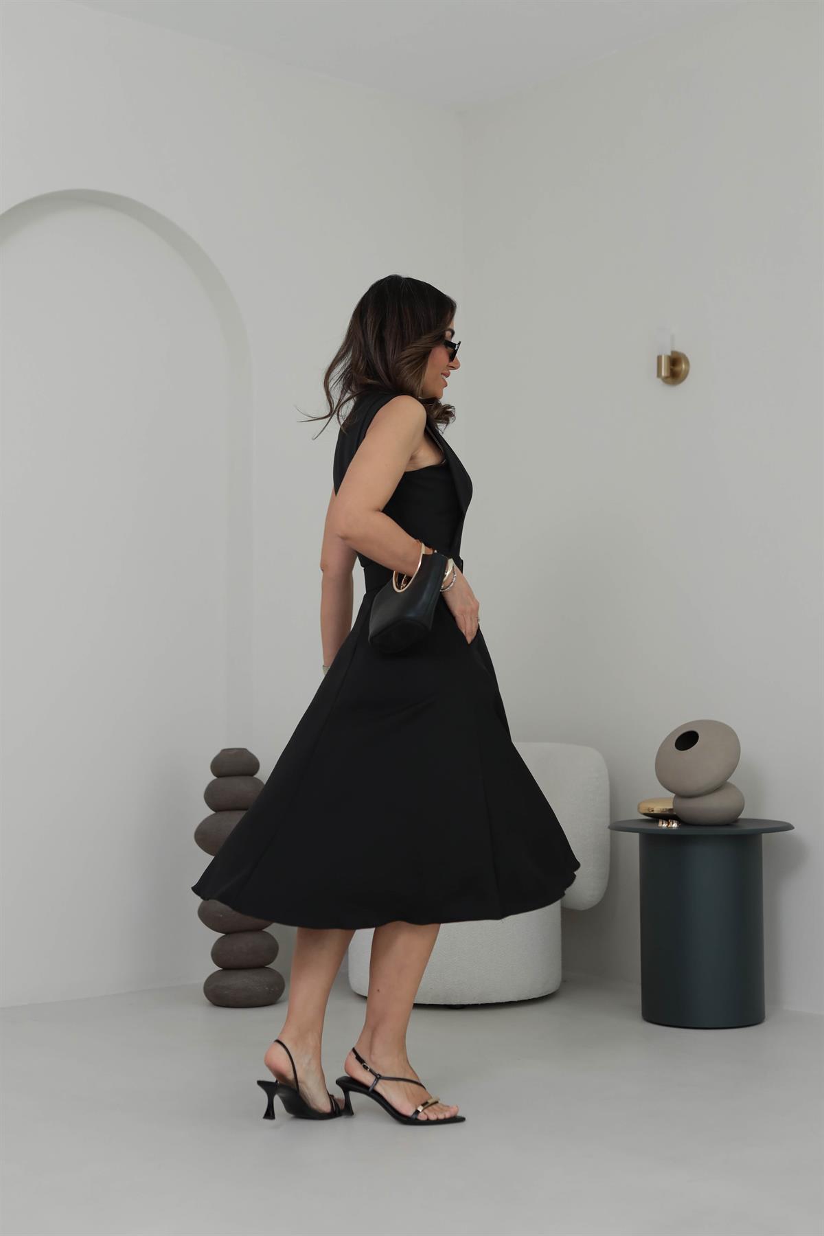 3715 A Kesim Sıfır Kol Kemerli Midi Elbise SİYAH
