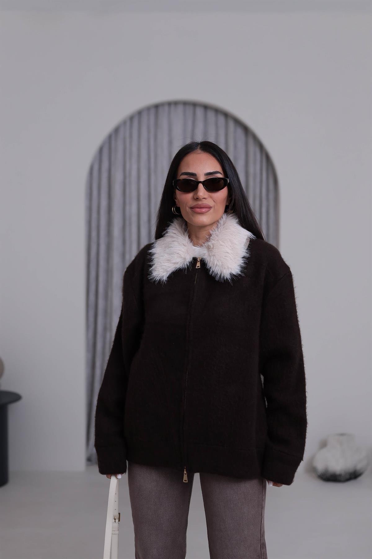 6874 Çıkarılabilir Kürk Yakalı Triko Hırka ACI KAHVE