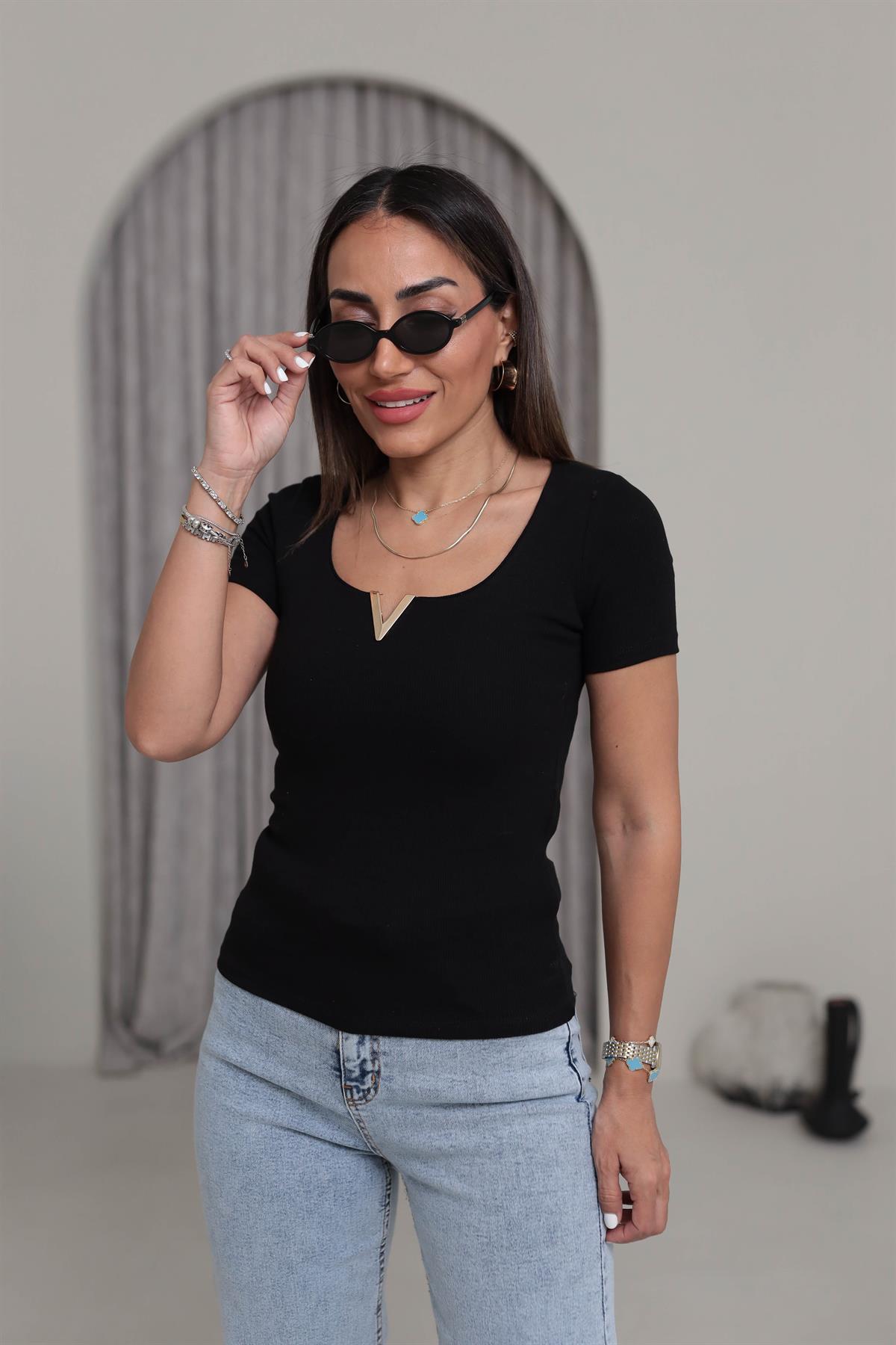 6138 V Gold Tokalı Kısa Kol Bluz SİYAH