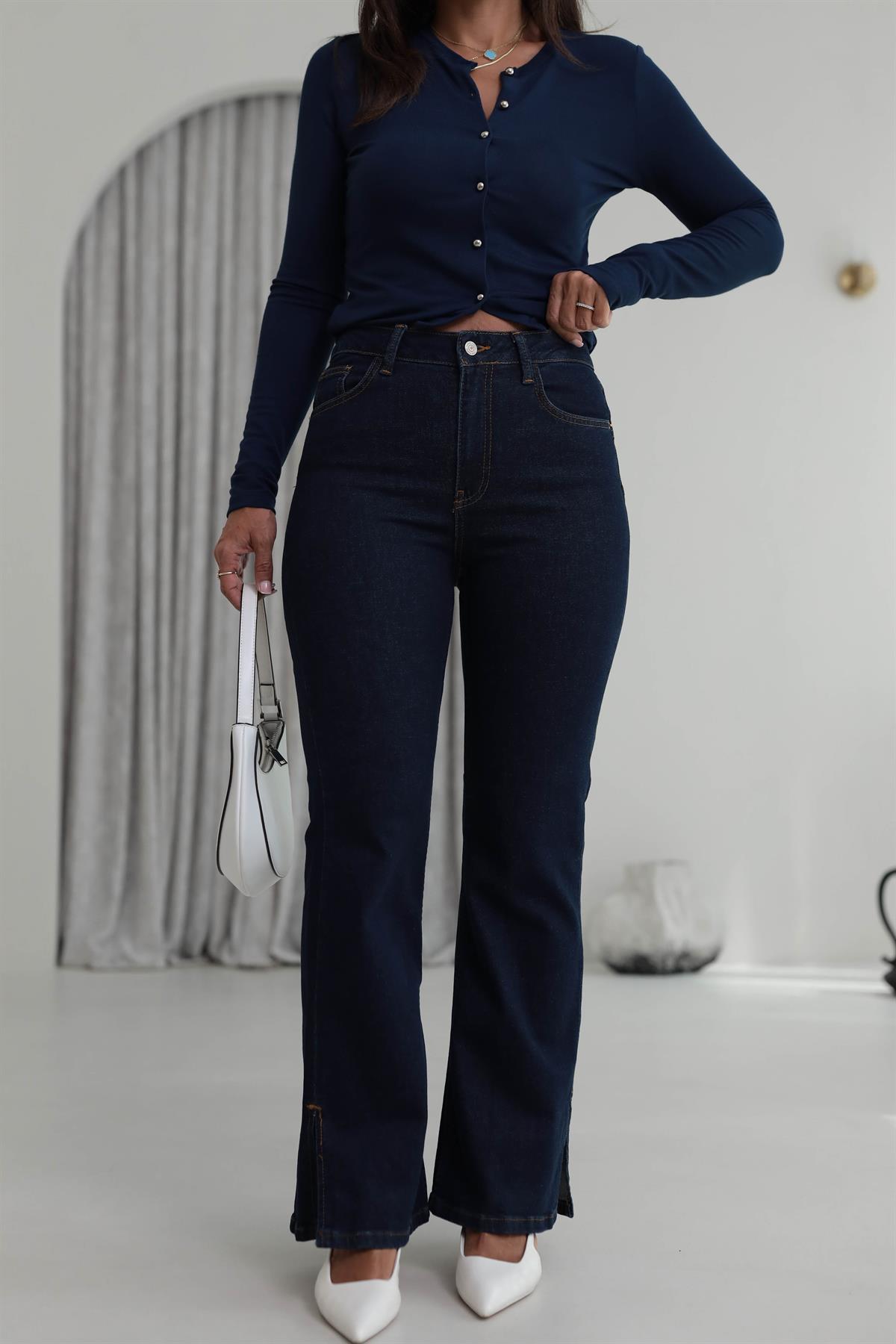 5679 Push-Up Yandan Yırtmaçlı Jean LACİVERT