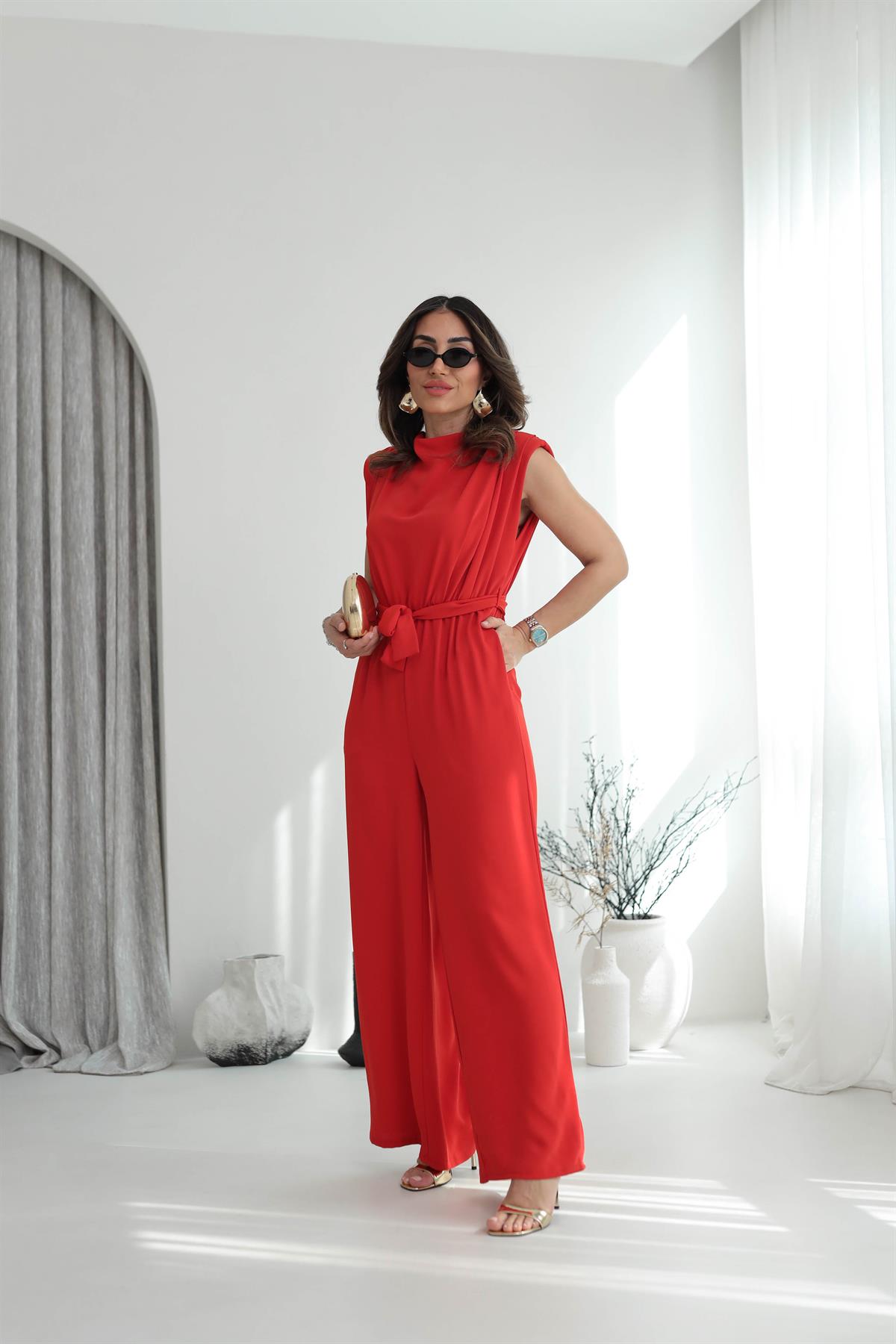 419 Vatkalı Sırt Dekolteli Kuşaklı Tulum NAR ÇİÇEĞİ