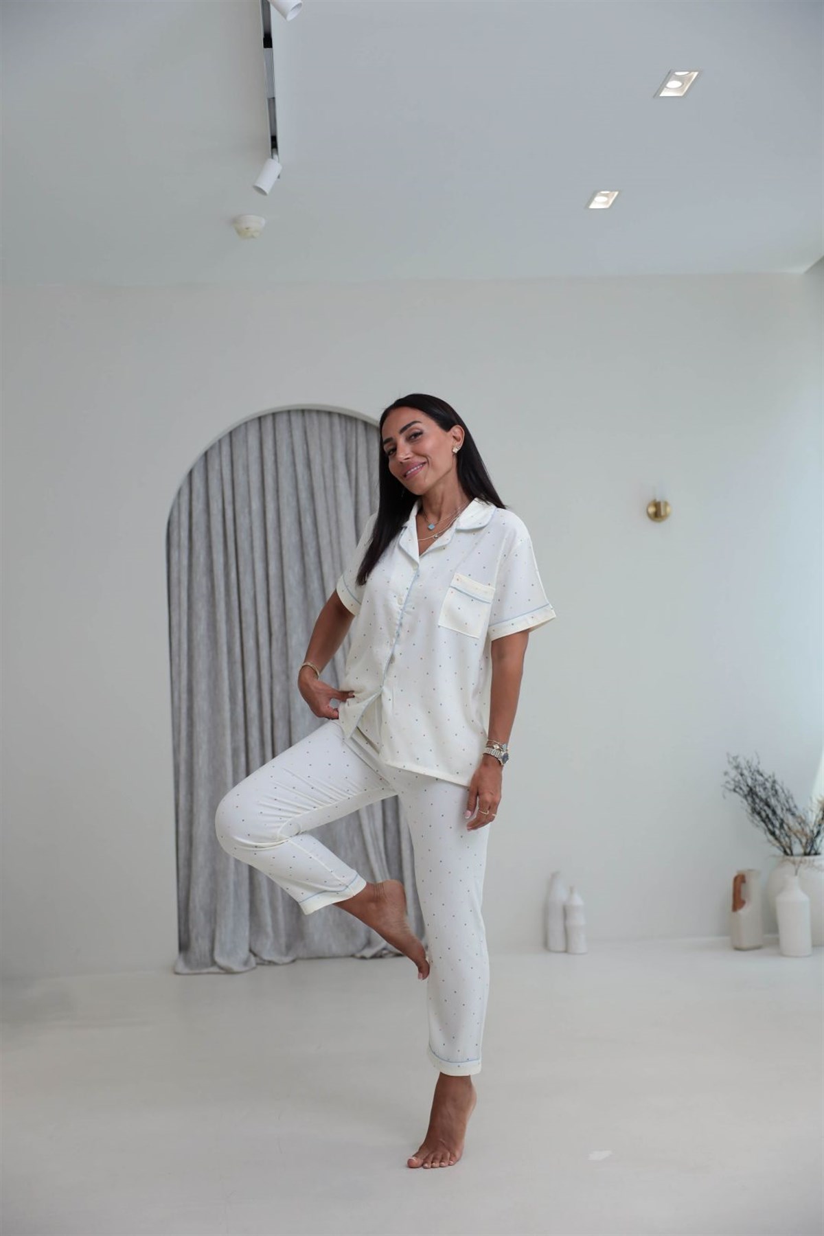 0079 Renkli Puantiye Detaylı Üçlü Pijama Takımı KREM