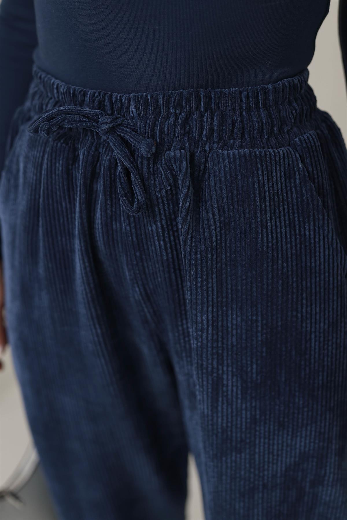 1211 Bol Kalıp Bel Lastikli Kadife Pantolon LACİVERT