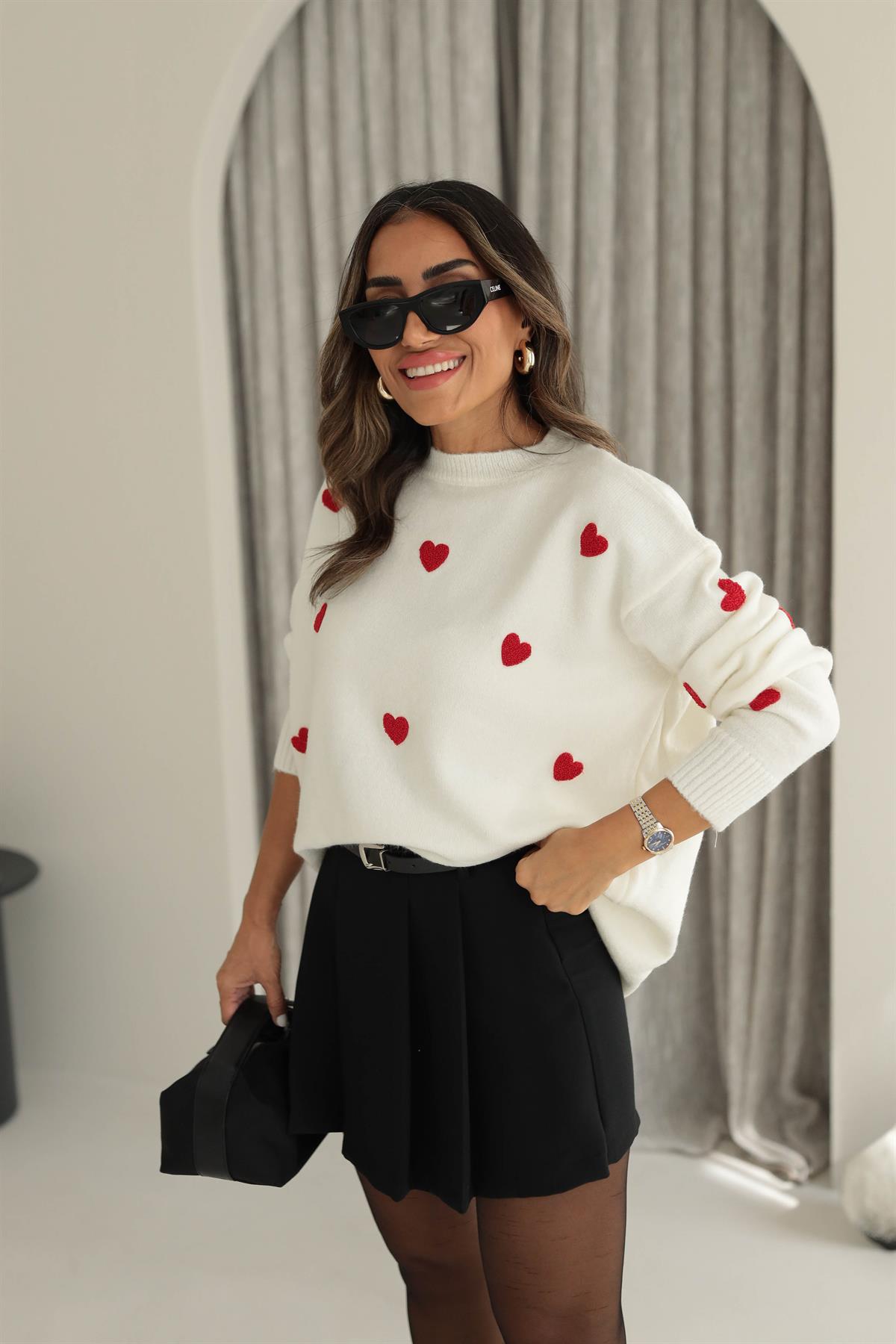 4380 Kalp Detaylı Kazak