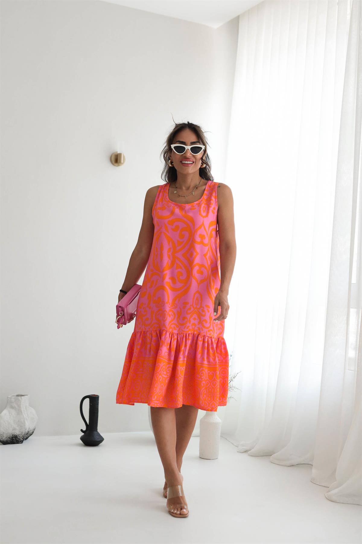 Eteği Fırfırlı Kolsuz Rahat Viskon Elbise