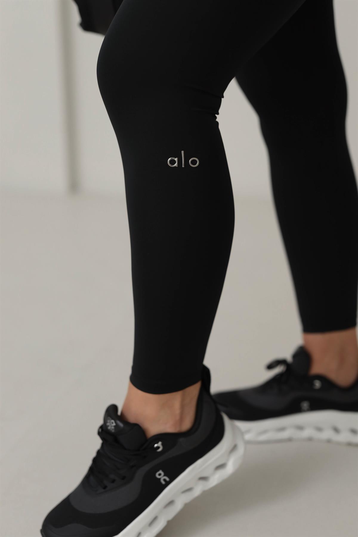 030 Yazı Detaylı Toparlayıcı Tayt SİYAH