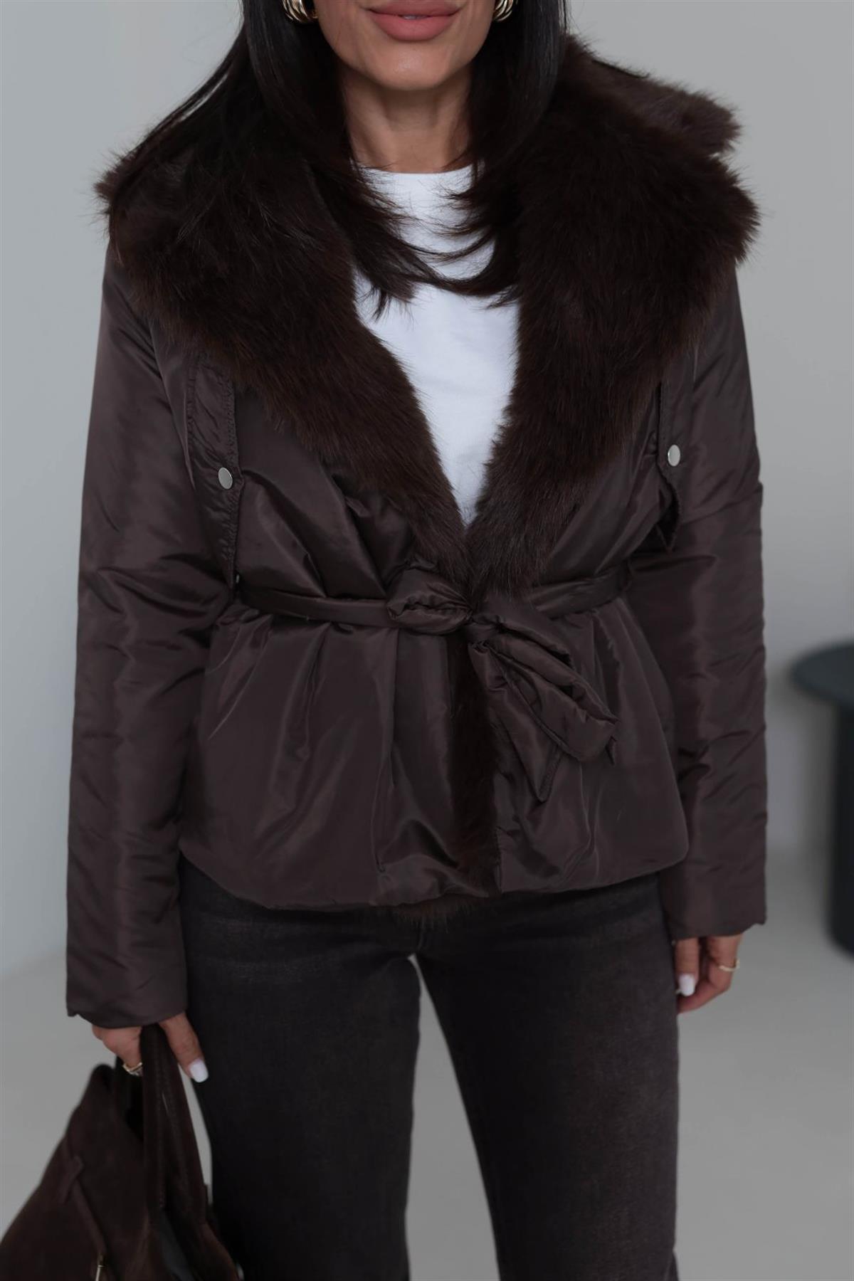 5885 Kürk Yakalı Kuşaklı Şişme Mont KAHVE