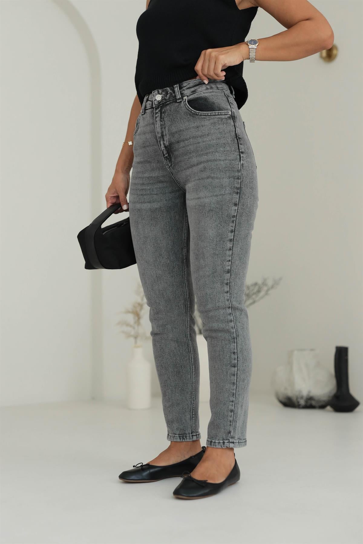 1696 Kar Yıkama Antrasit Likralı Mom Jean