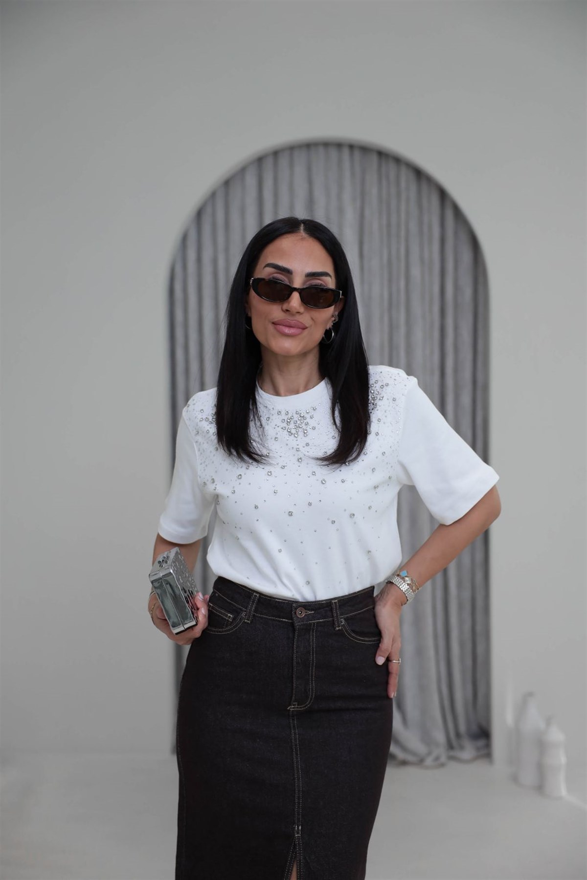 8202 Bisiklet Yaka Dağınık Taş Çakımlı Tshirt EKRU