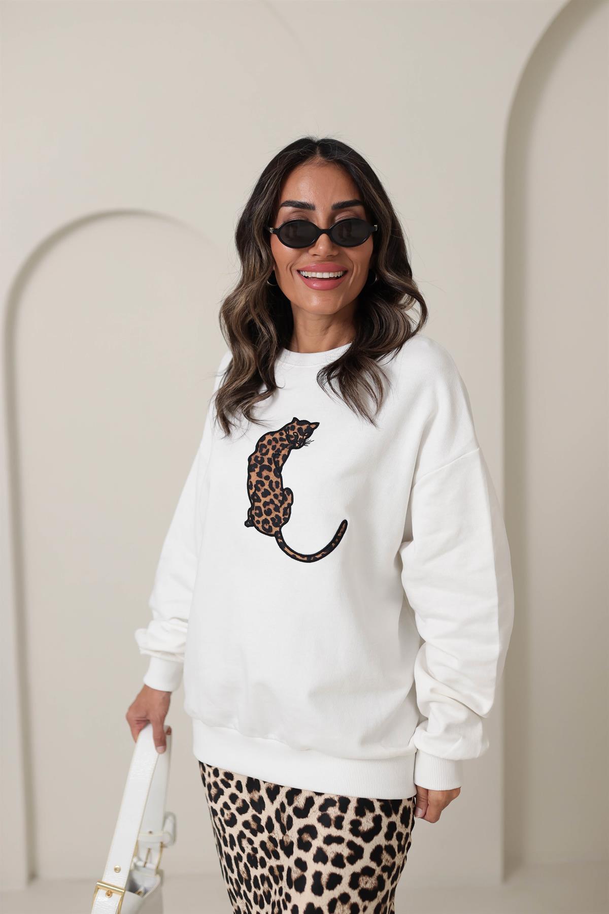 0010 Leopar Nakışlı Sweatshirt EKRU