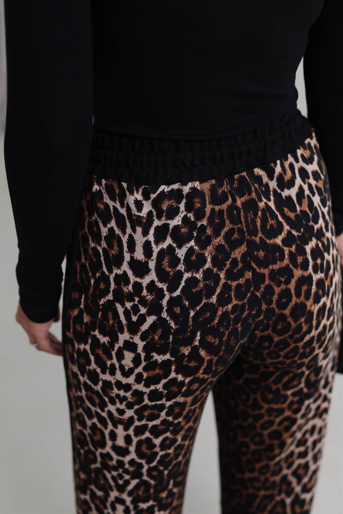 2448 Yan Şerit Detay Leopar Desen Eşofman Altı LEOPAR