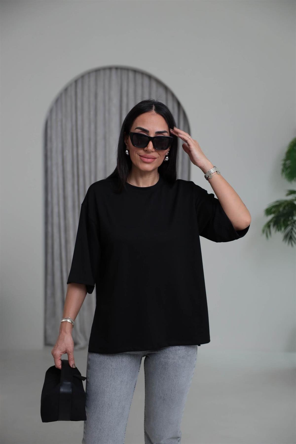 1066 Yanları Yırtmaçlı Bisiklet Yaka Modal Tshirt SİYAH