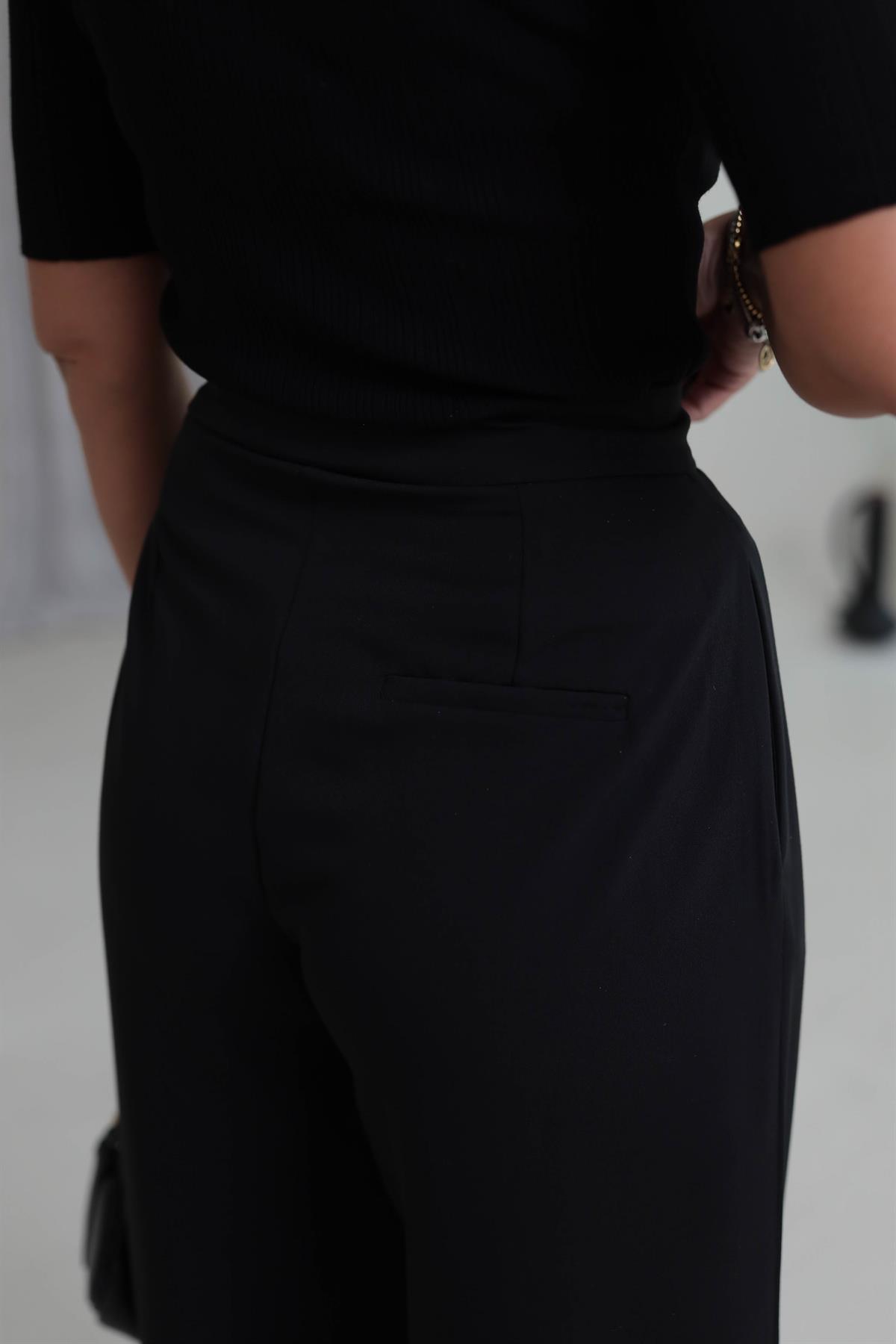 1212 Bağcık Detay Pileli Palazzo Pantolon SİYAH