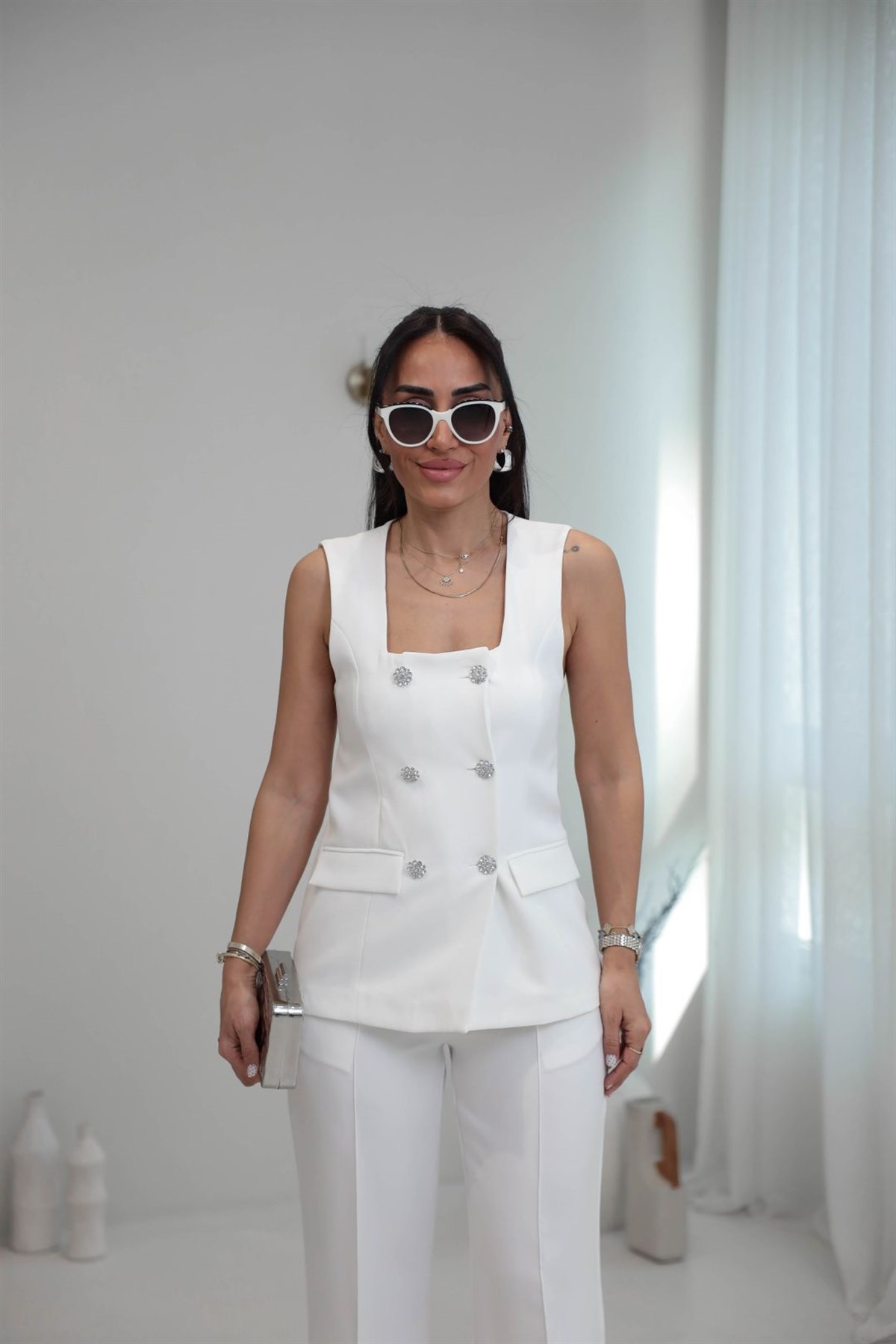 3163 Kare Yaka Taşlı Düğmeli Takım EKRU