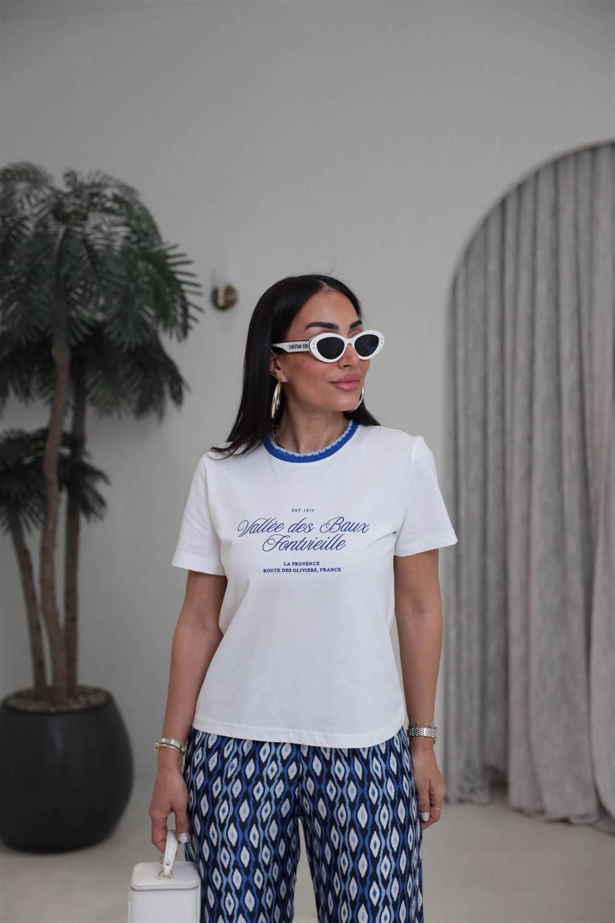 1843 Yakası Örgü Detaylı Yazılı Tshirt LACİVERT