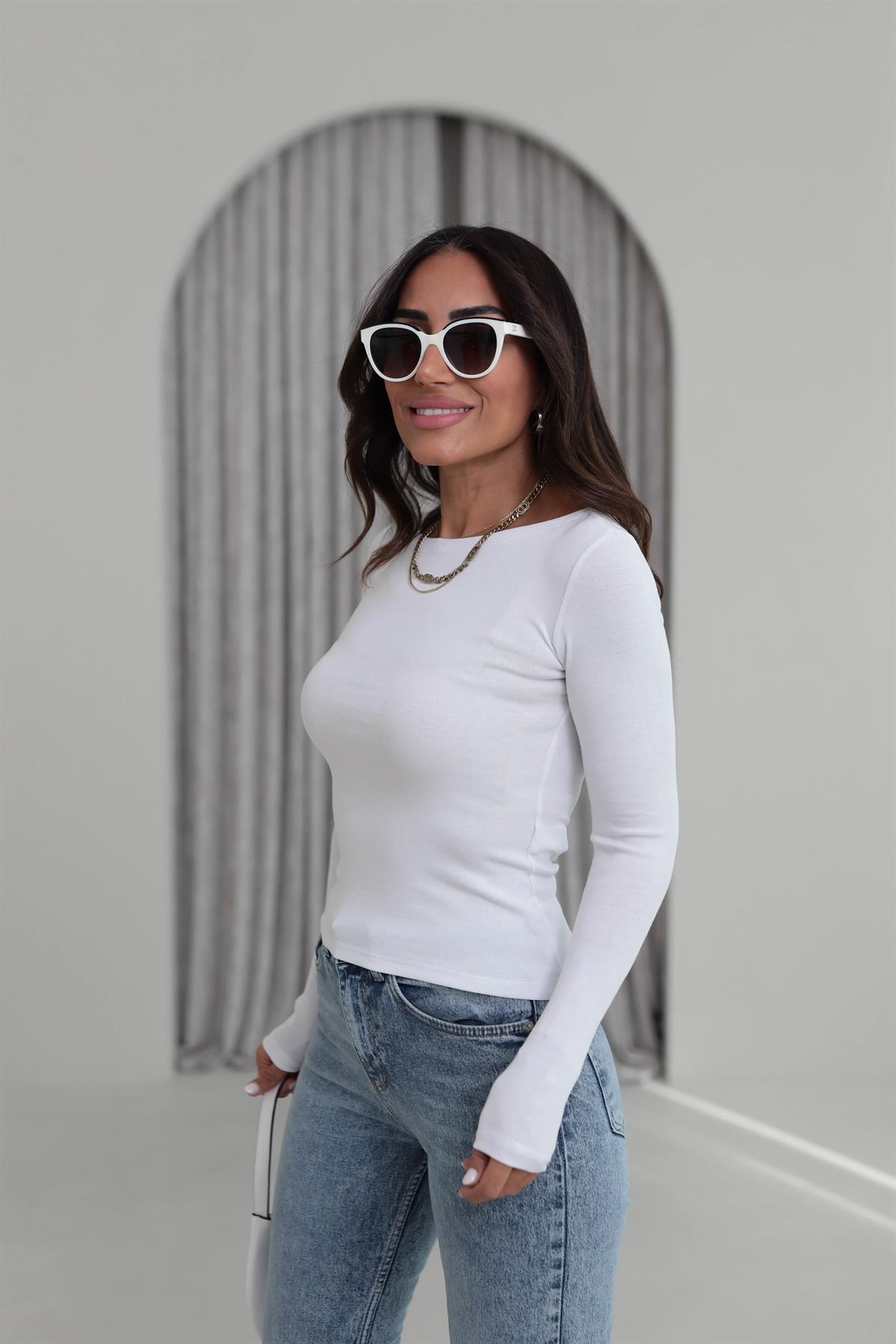 1332 Kayık Yaka Uzun Kollu Bluz BEYAZ