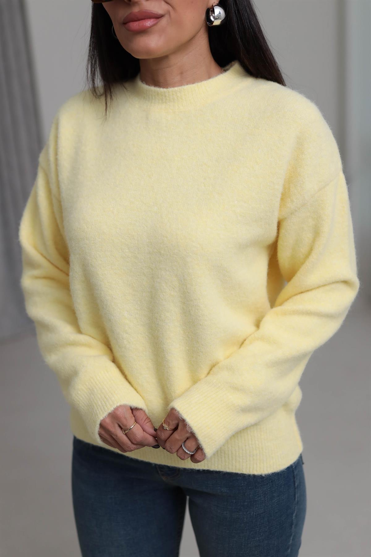 0640 Bisiklet Yaka Yumuşak Dokulu Triko Kazak SARI