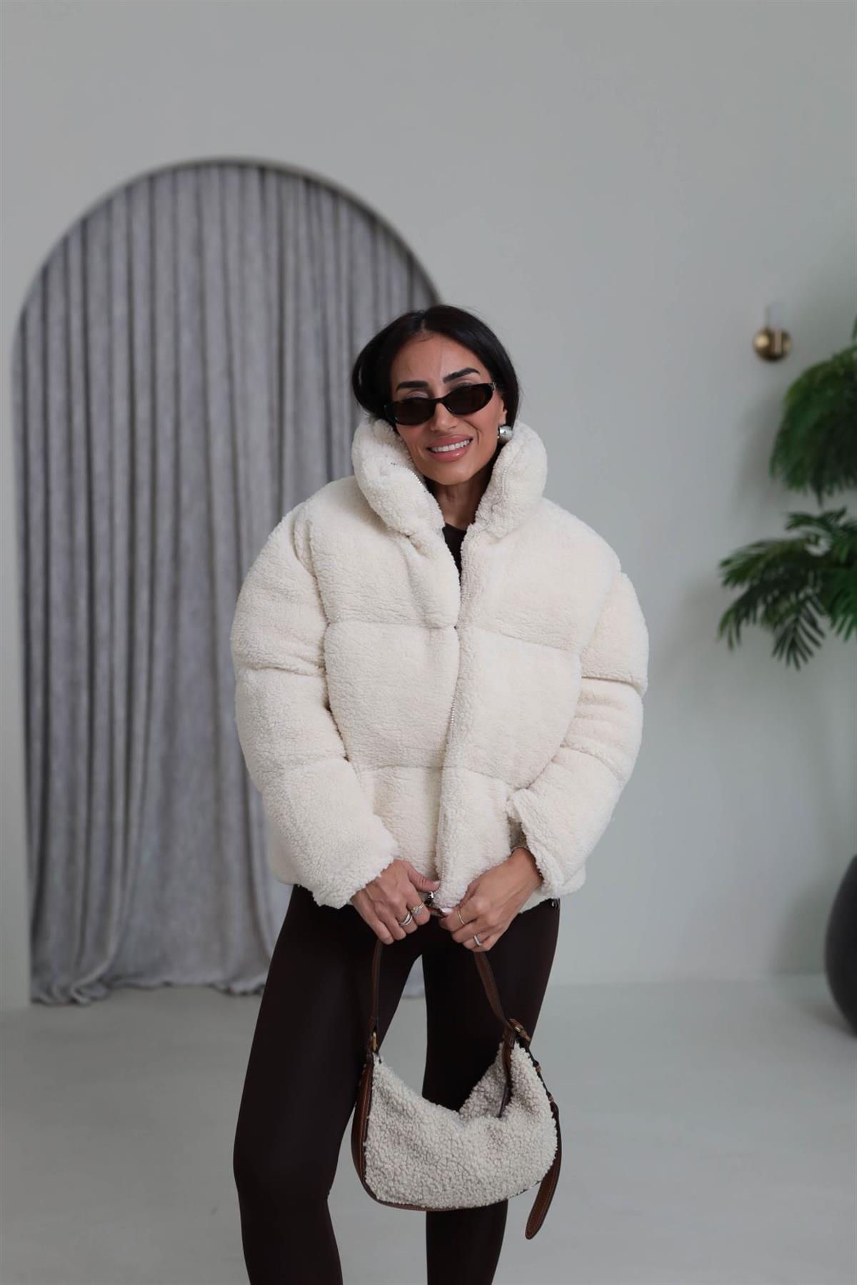 2283 Kuzu Şişme Mont KREM