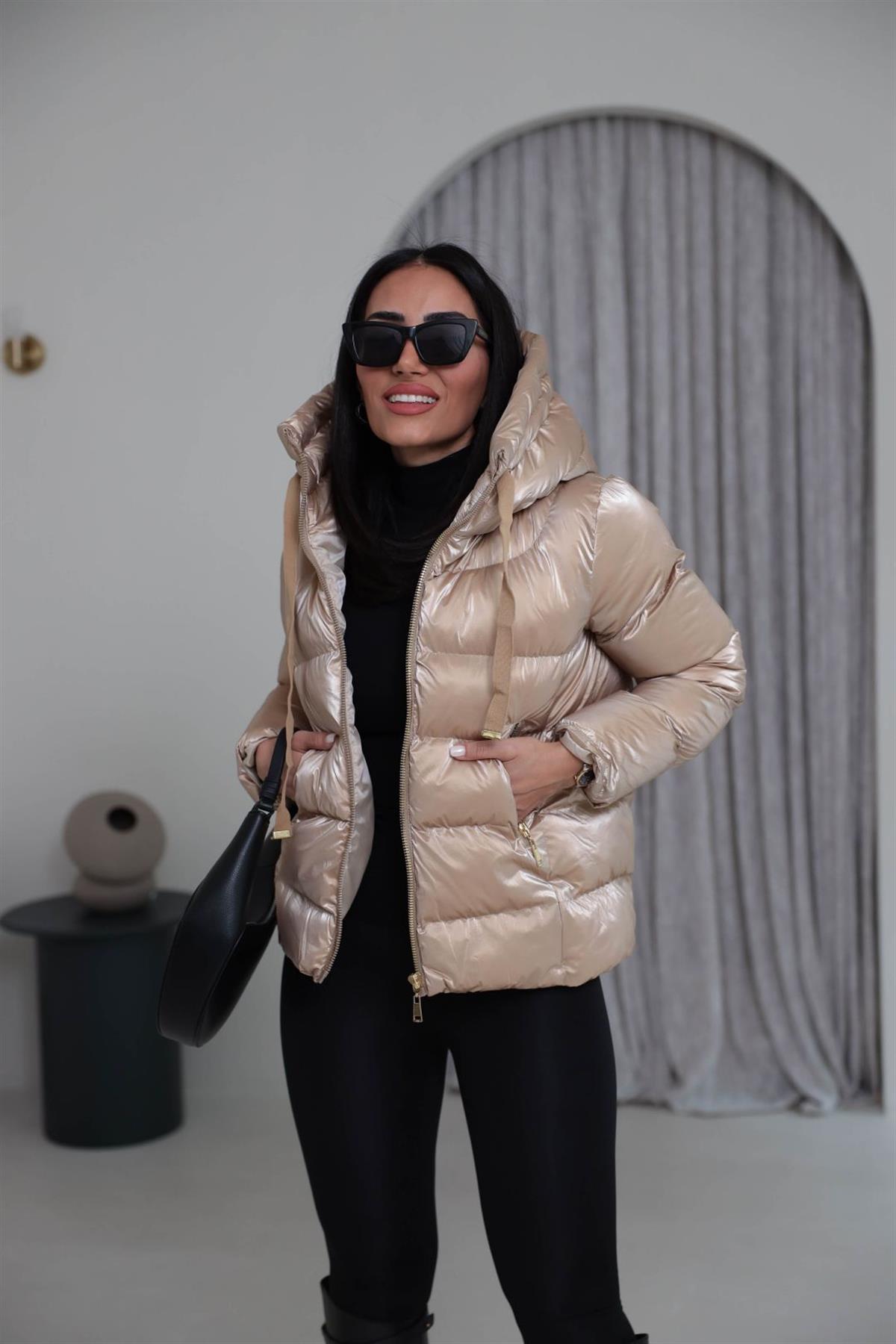 2262 Kapşonlu Parlak Dokulu Şişme Mont Bal Köpüğü