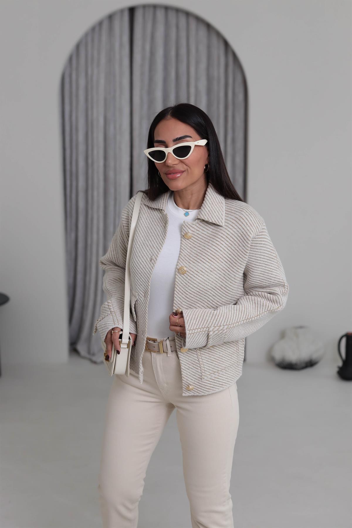 4204 Kalın Dokulu Gold Düğme Detaylı Ceket Hırka BEJ