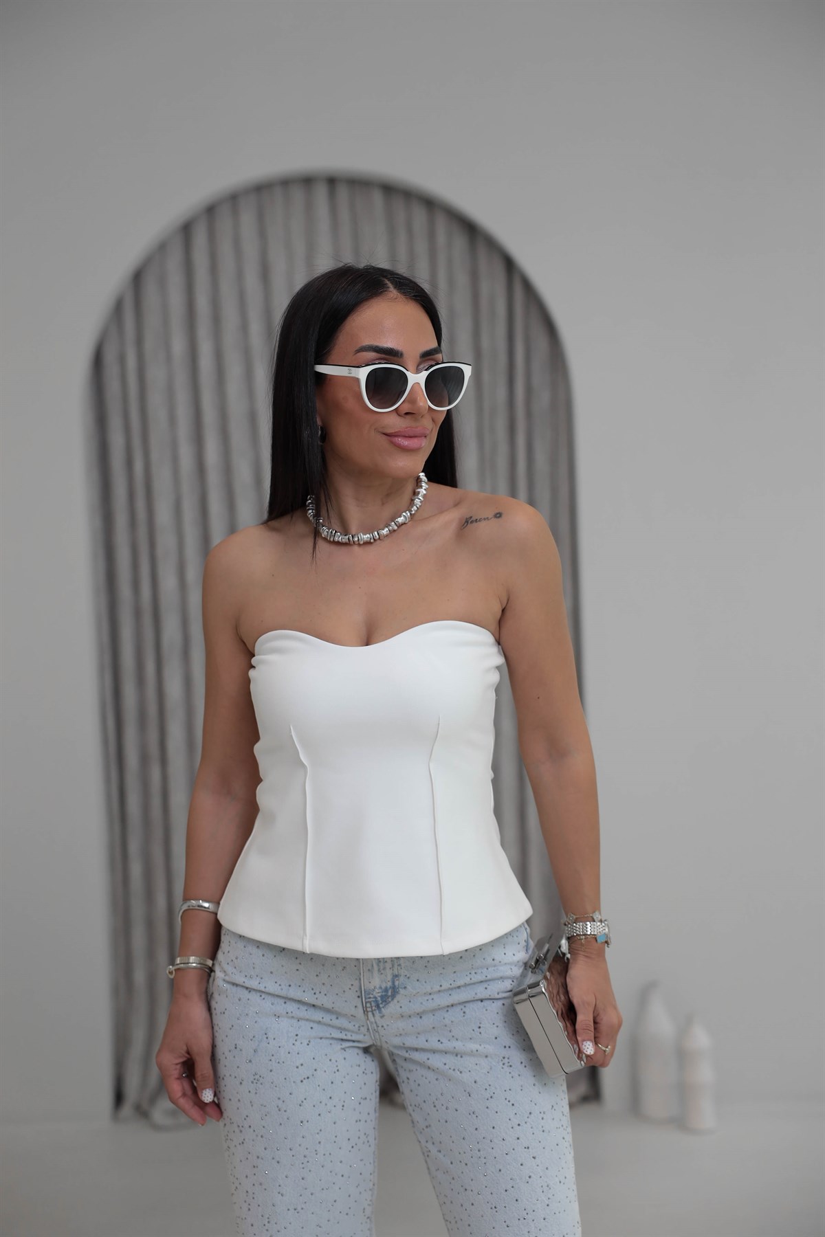 8275 Ön Pileli Pamuklu Kumaş Straplez Bluz EKRU