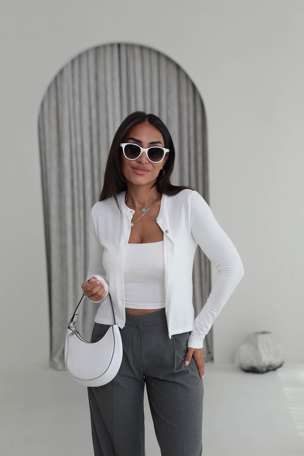 2122 Düğme Detaylı İnce Hırka EKRU