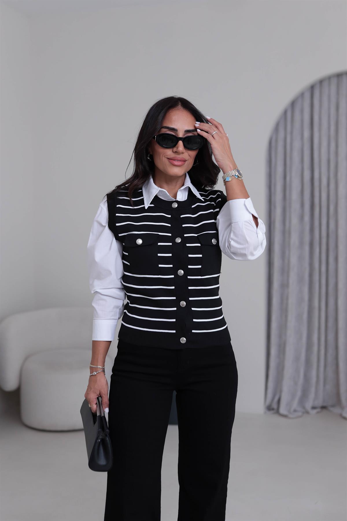 0363 Massi Çizgili Cepli Yelek SİYAH