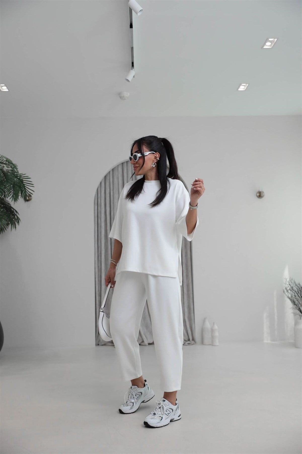 2485 Yanları Yırtmaçlı Kısa Kol Modal Takım EKRU