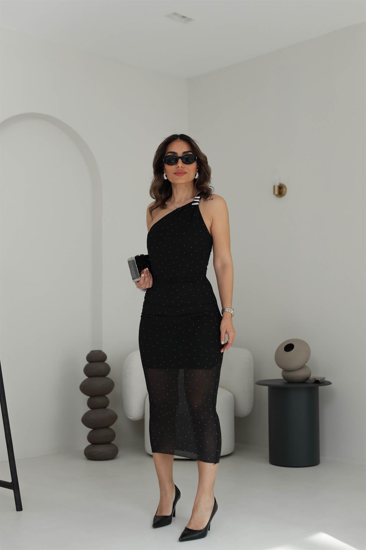 3703 Tek Omuz Toka Detaylı Taşlı Tül Elbise SİYAH