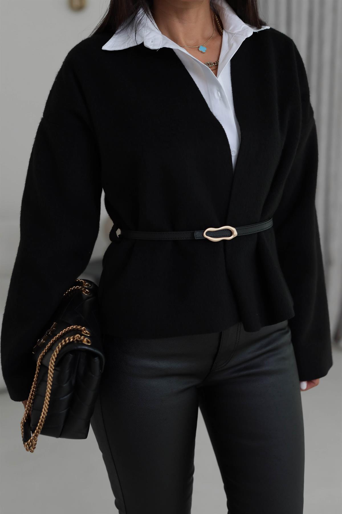 2223 Kemer Detaylı Kaşe Ceket SİYAH