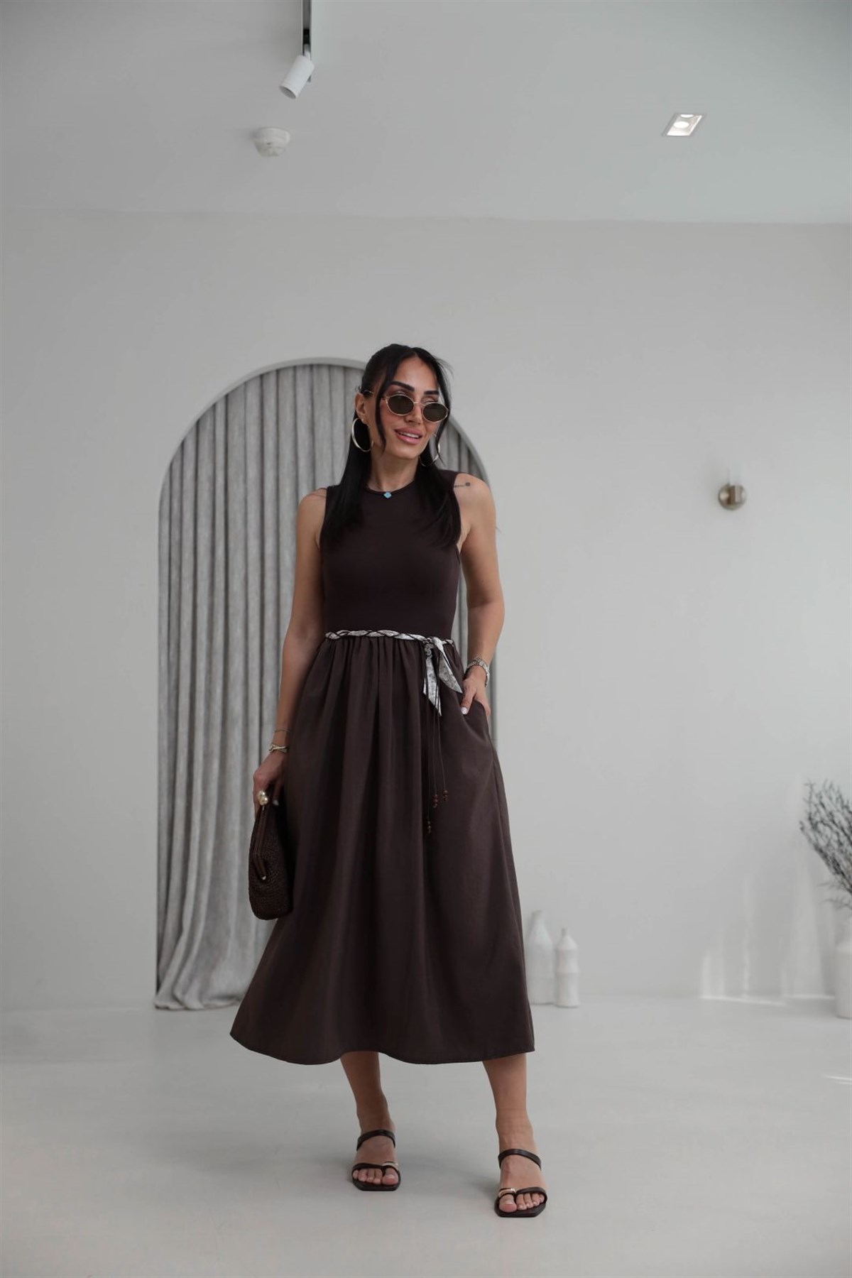 1801 Paraşüt Detaylı Kemerli Elbise KAHVE