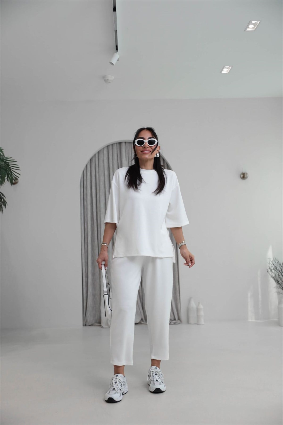 2485 Yanları Yırtmaçlı Kısa Kol Modal Takım EKRU