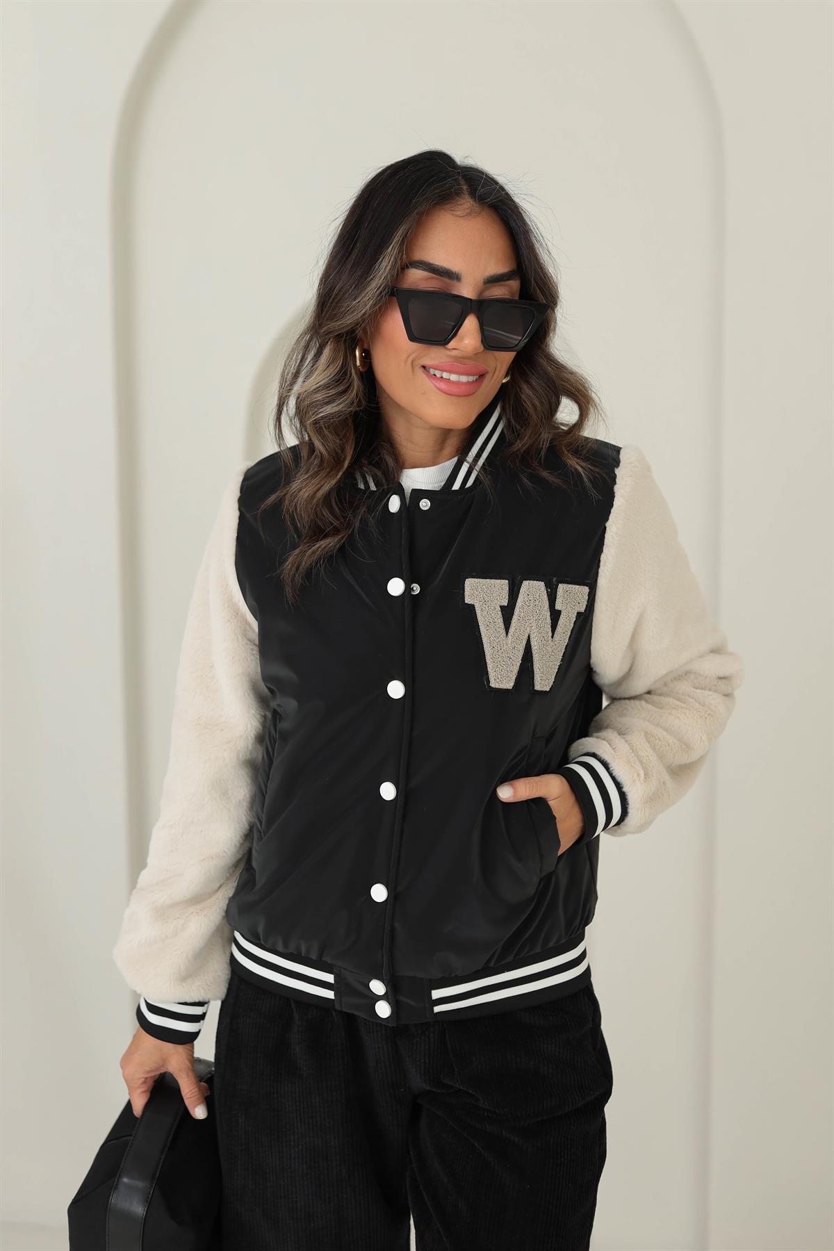 Kolları Kürk Garnili Çıtçıtlı Mont SİYAH