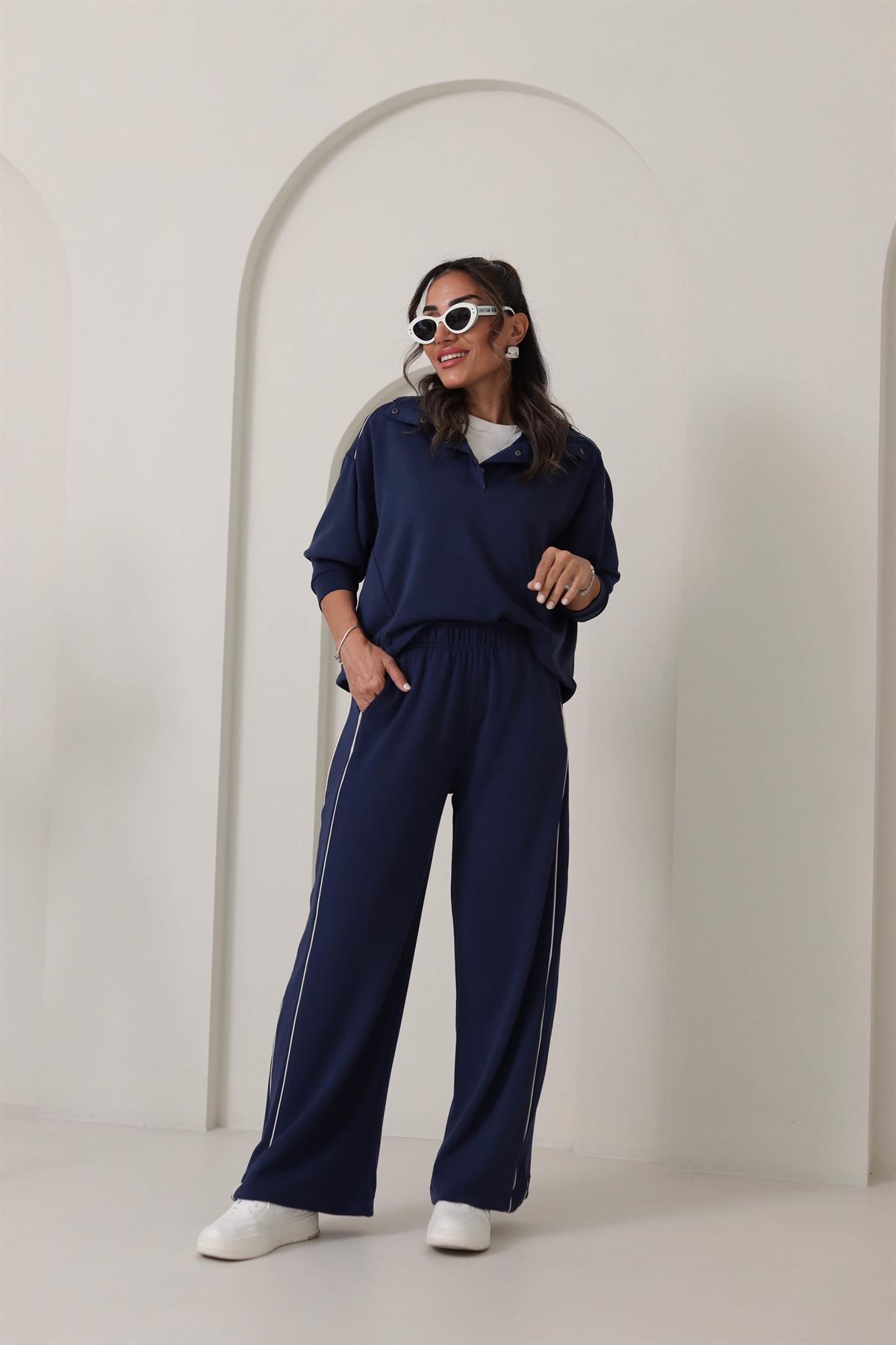 137 Dik Yaka Önü Çıtçıtlı Biyeli Modal Takım LACİVERT